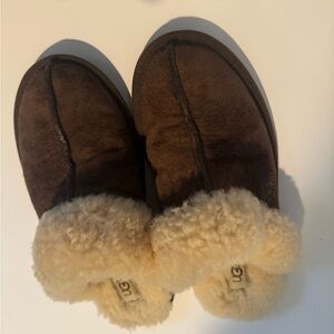 LUC Ugg brown suede slip on slippers sheep wool size 7